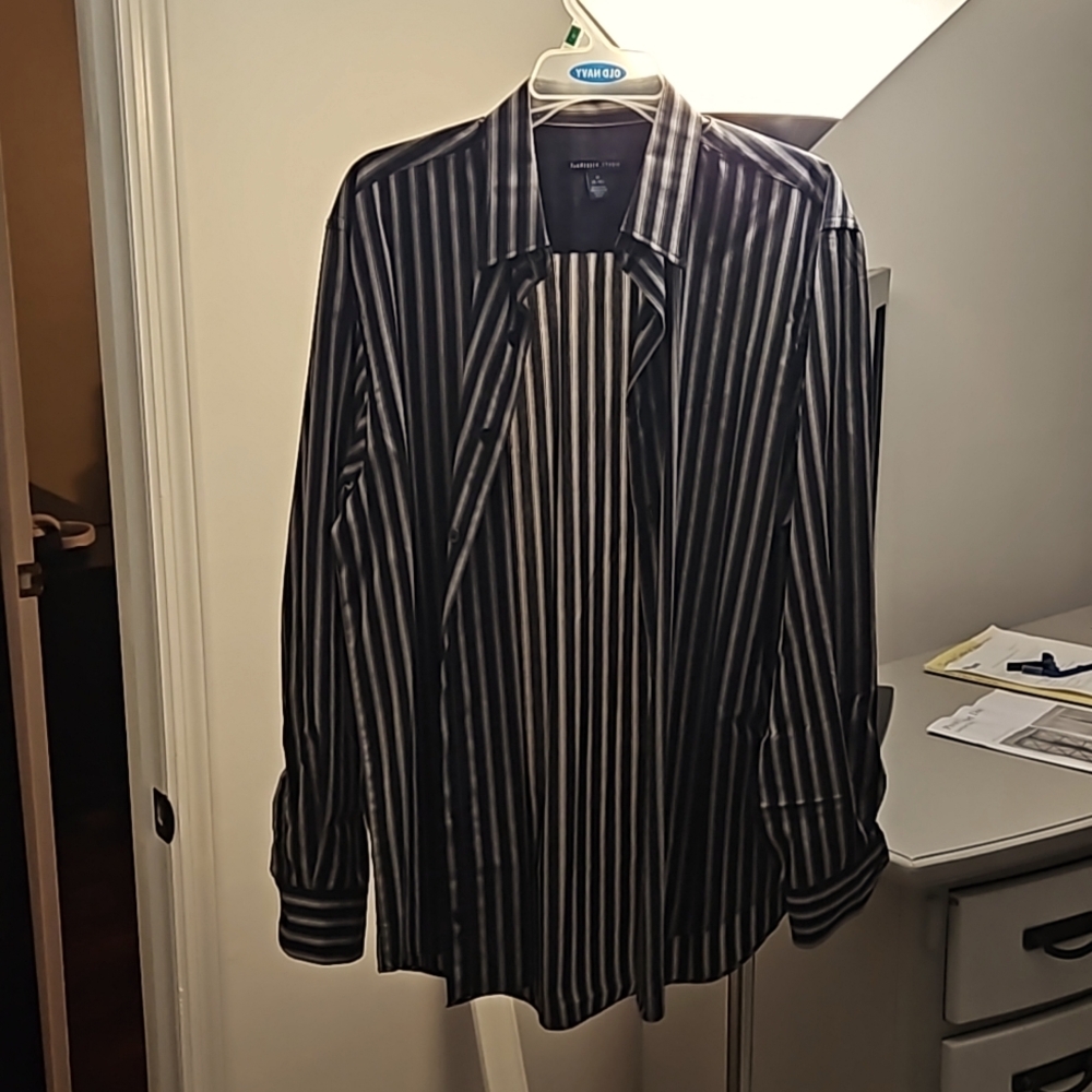 Men's dress shirt